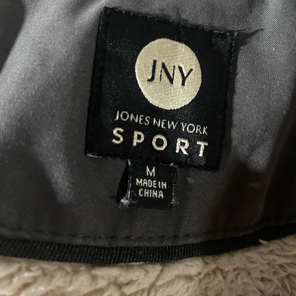 Jones New York Gray Fur-Trimmed Ski Jacket - Picture 8 of 9